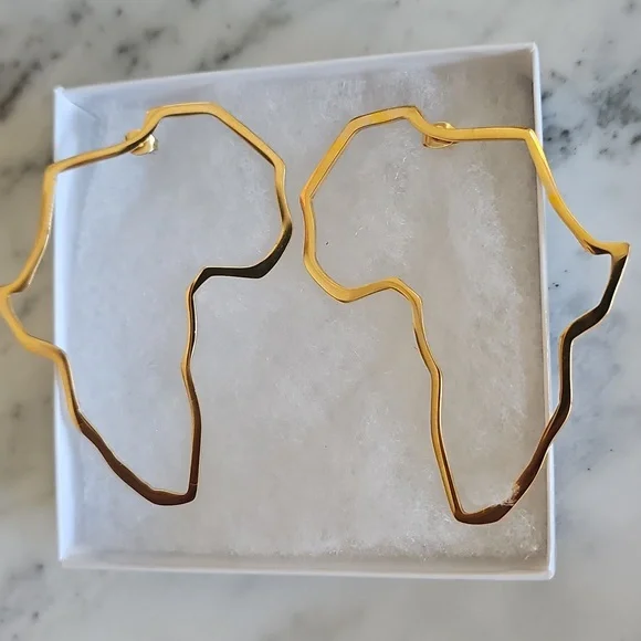 🌻HP🌻Africa Map Hoop Post Earrings 18K Gold Plated NIB - Picture 5 of 5